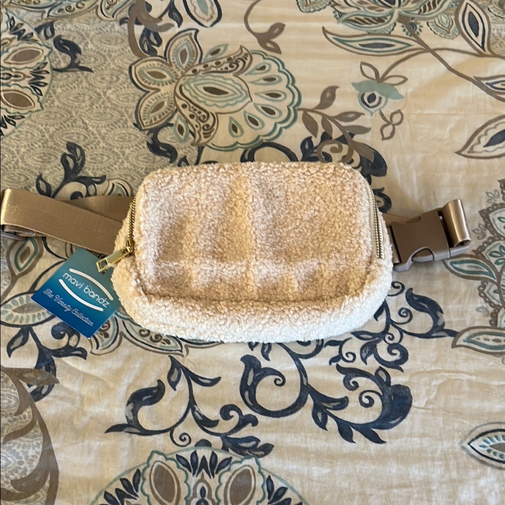 Sherpa Belt Bag in Cream by